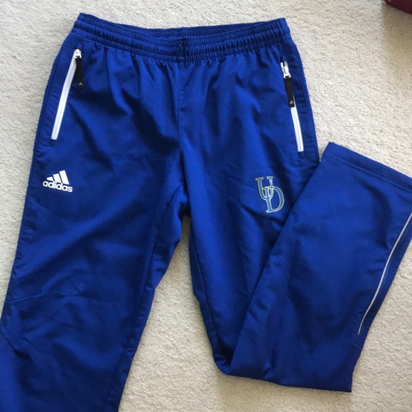 Adidas pantaloni università del delaware scaldare poshmark Adidas pantaloni università del delaware scaldare poshmark